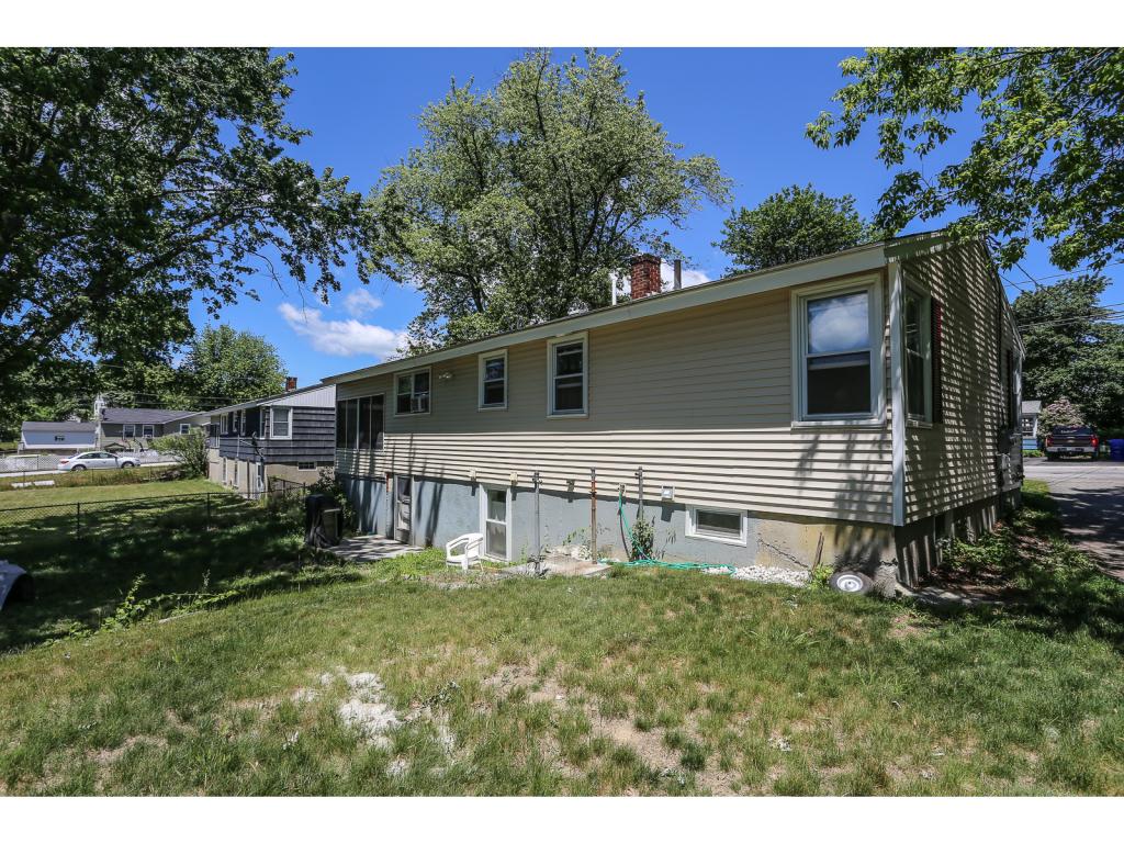 823 Cilley Road Manchester, NH 03103 - Photo 22 of 23
