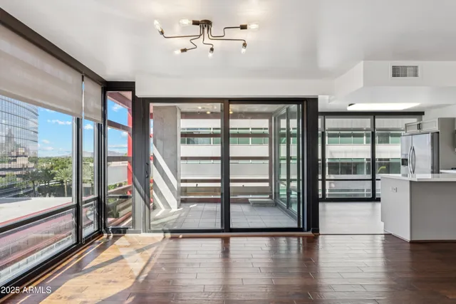 $2,750 | 4808 North 24th Street, Unit 724, Phoenix, AZ 85016