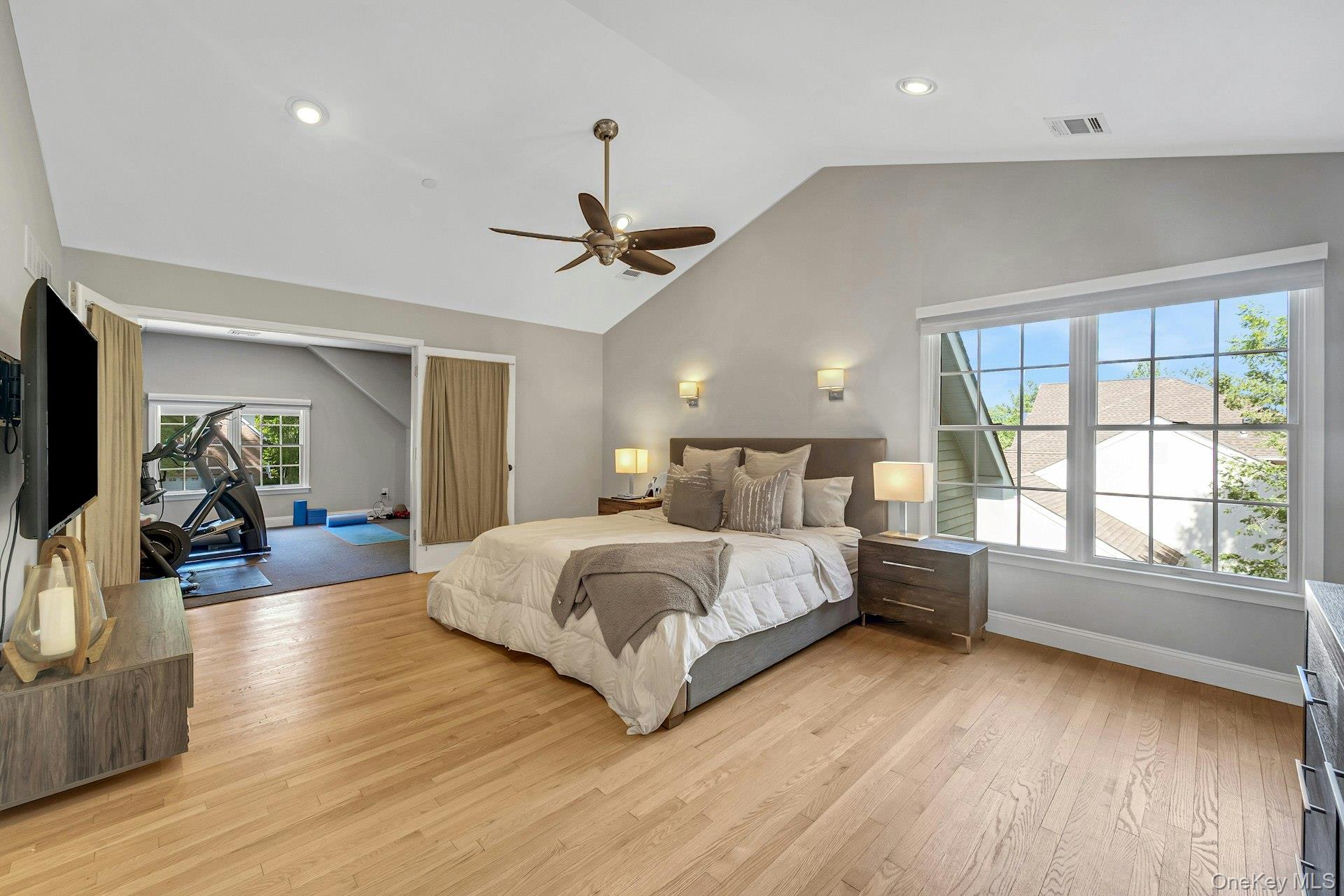 134 Euclid Avenue Ardsley, NY 10502 - Photo 22 of 48 Primary Bedroom