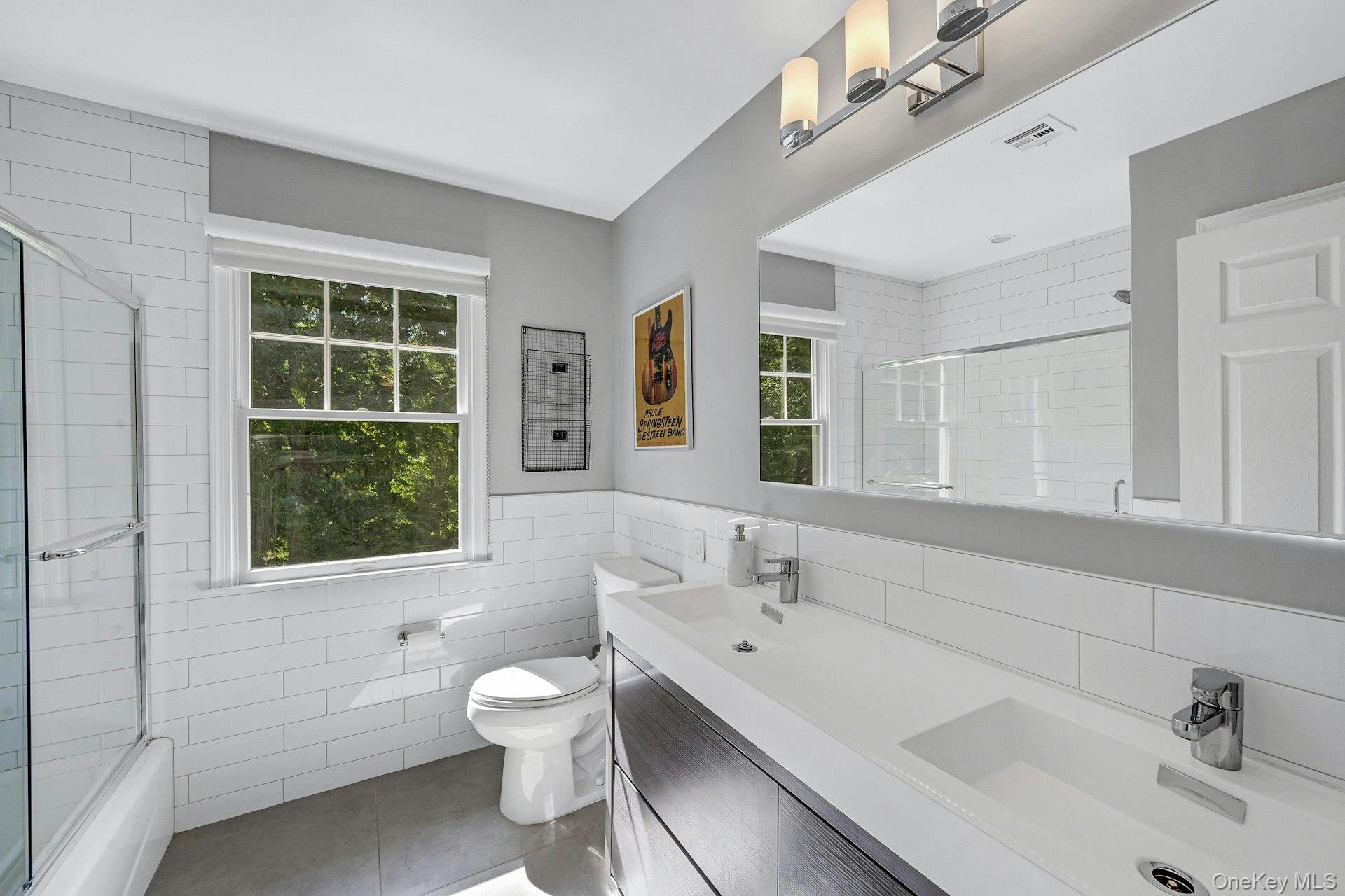 134 Euclid Avenue Ardsley, NY 10502 - Photo 28 of 48 Full Hallway Bath