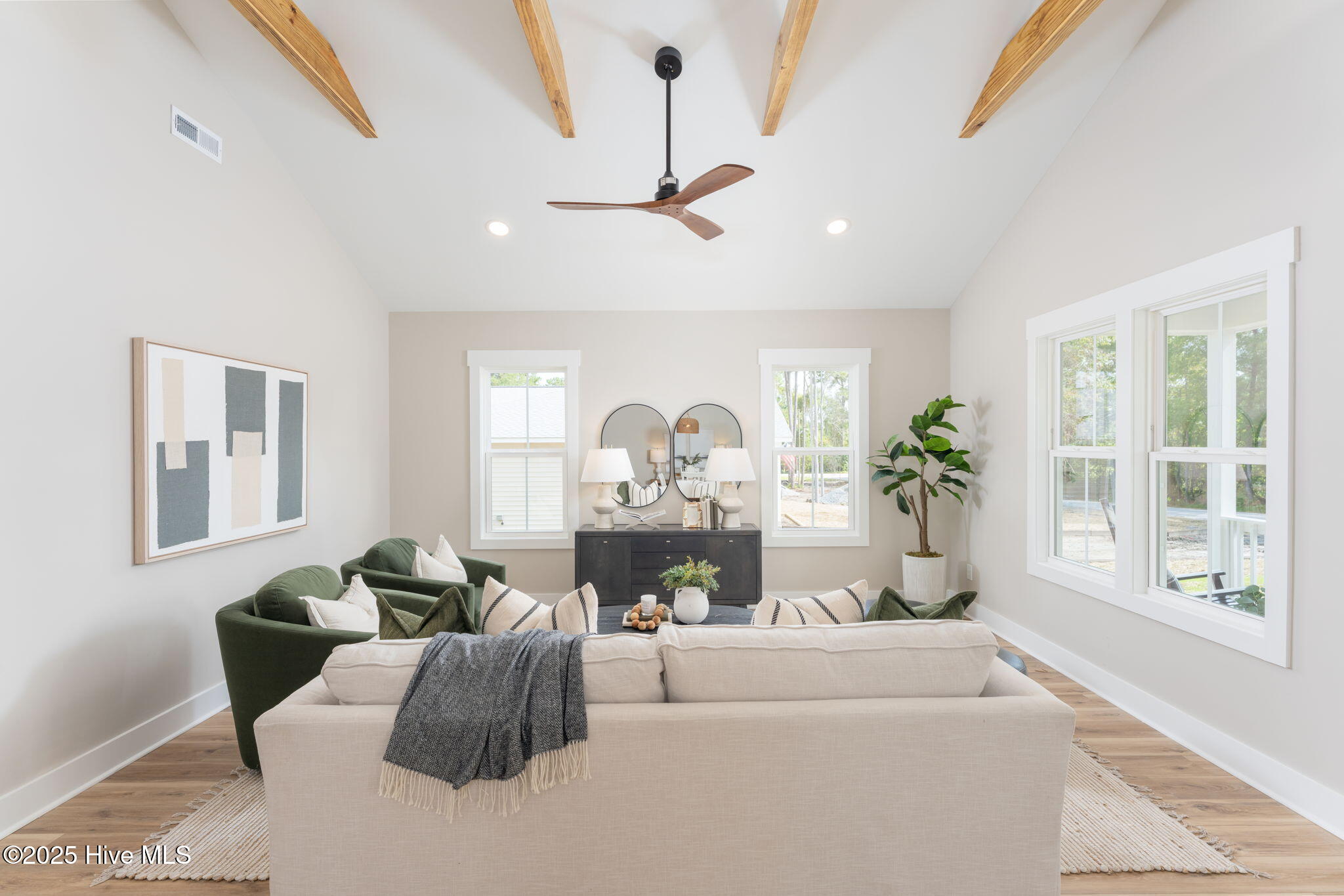 325 North Dyson Street Holly Ridge, NC 28445 - Photo 27 of 51 living-room-01e