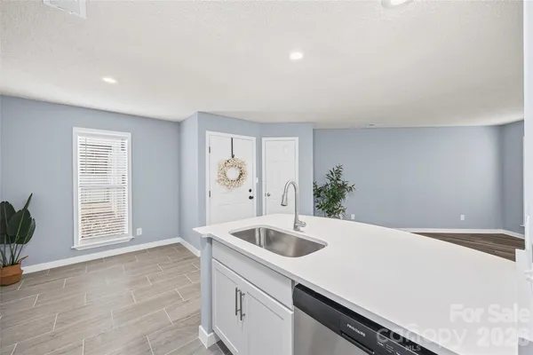 $165,000 | 15 Hamiltons Bay Court, Unit 937, Clover, SC 29710