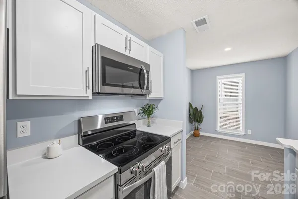 $165,000 | 15 Hamiltons Bay Court, Unit 937, Clover, SC 29710