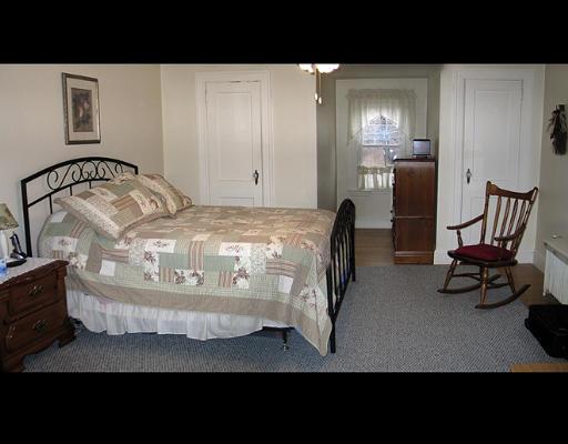 102 Gore Road Webster, MA 01570 - Photo 5 of 22