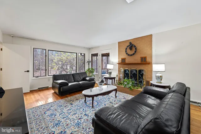 $1,500,000 | 2026 Hunter Mill Road, Vienna, VA 22181