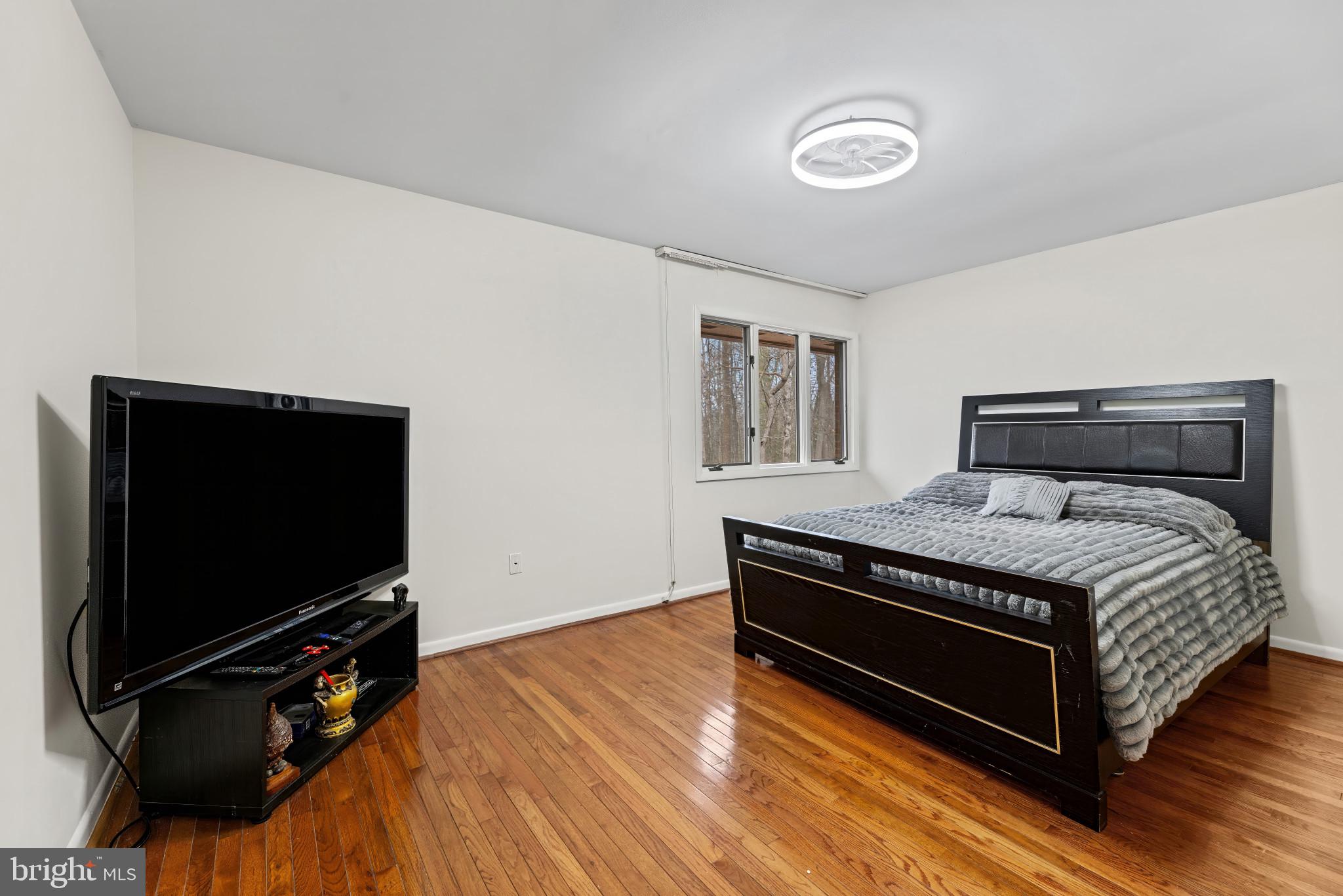 2026 Hunter Mill Road Vienna, VA 22181 - Photo 23 of 26