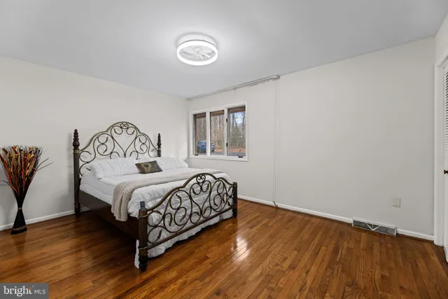 $1,500,000 | 2026 Hunter Mill Road, Vienna, VA 22181