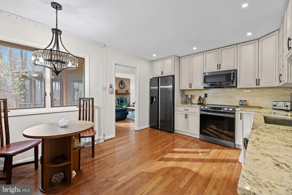 $1,460,000 | 2026 Hunter Mill Road, Vienna, VA 22181