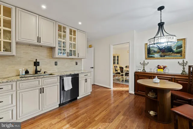 $1,500,000 | 2026 Hunter Mill Road, Vienna, VA 22181