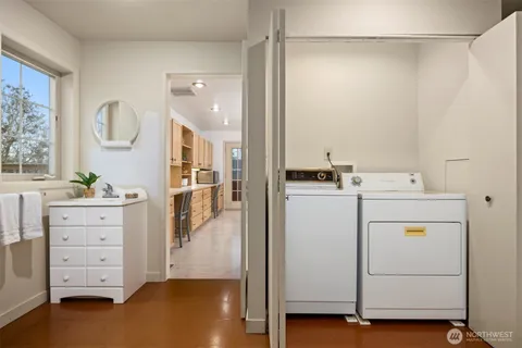 $639,000 | 2935 King Street, Bellingham, WA 98225