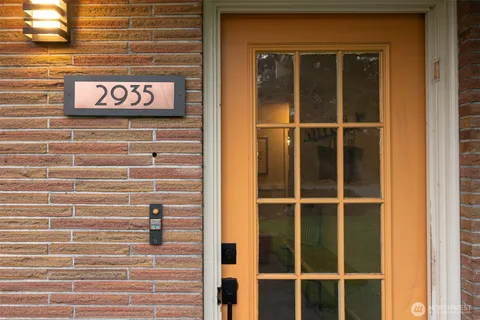 $639,000 | 2935 King Street, Bellingham, WA 98225