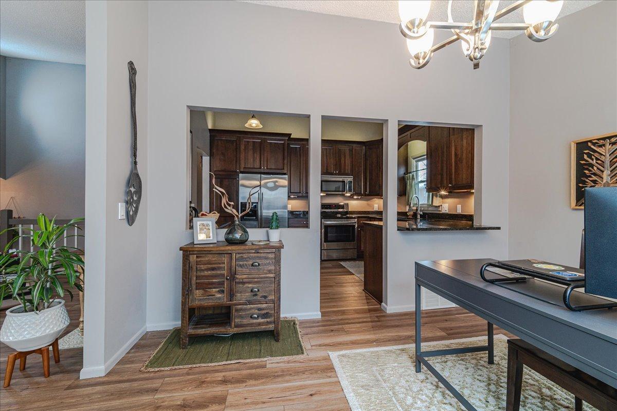 8857 Basswood Road Eden Prairie, MN 55344 - Photo 9 of 28