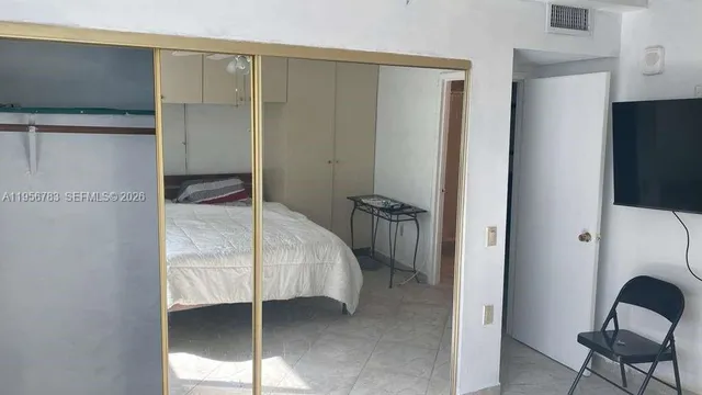 $1,850 | 6969 Collins Avenue, Unit 1106, Miami Beach, FL 33141