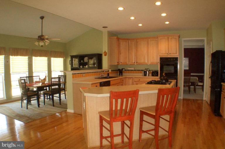 42722 Middle Ridge Place Broadlands, VA 20148 - Photo 2 of 20 Kitchen