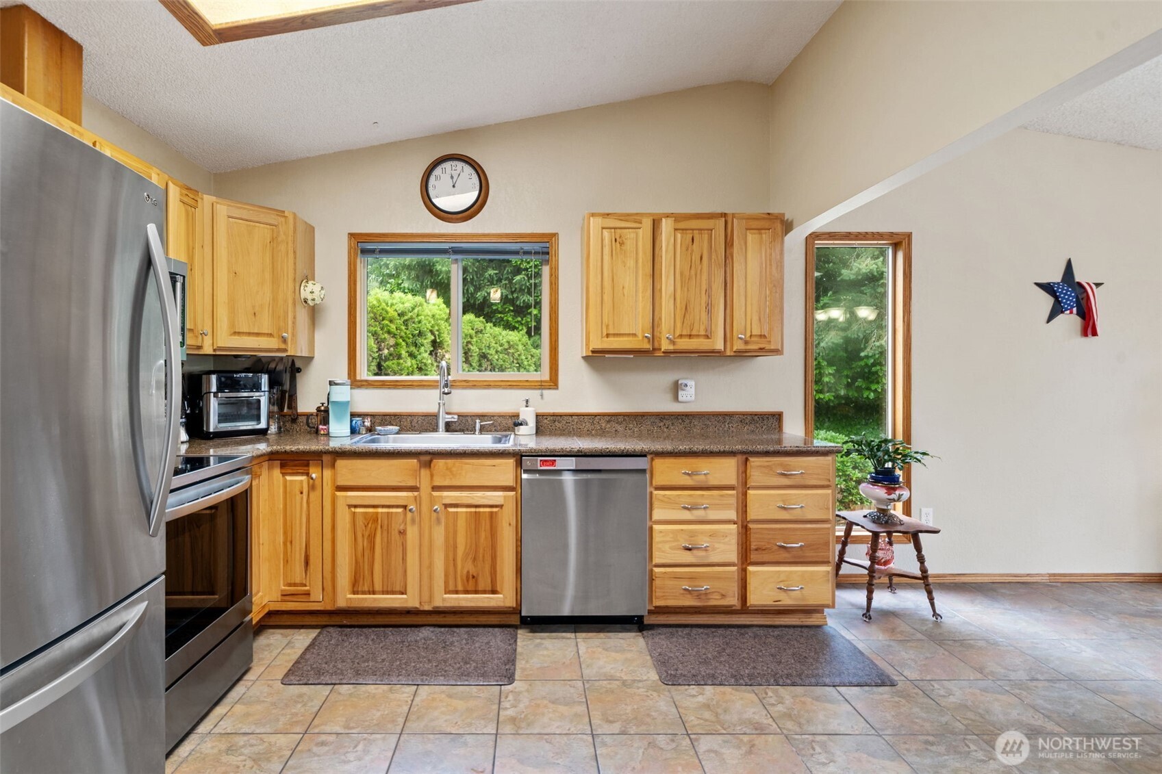 140 Northeast Rainier Place North Belfair, WA 98528 - Photo 10 of 33