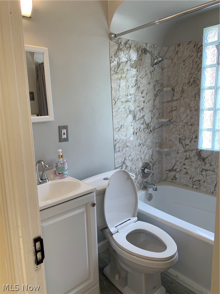 3796 Strandhill Road Cleveland, OH 44128 - Photo 16 of 28 Gallery Image 16