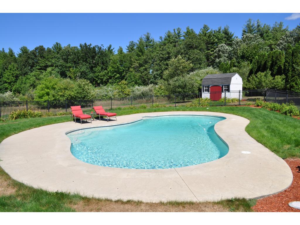 11 Farley Road Hollis, NH 03049 - Photo 10 of 34