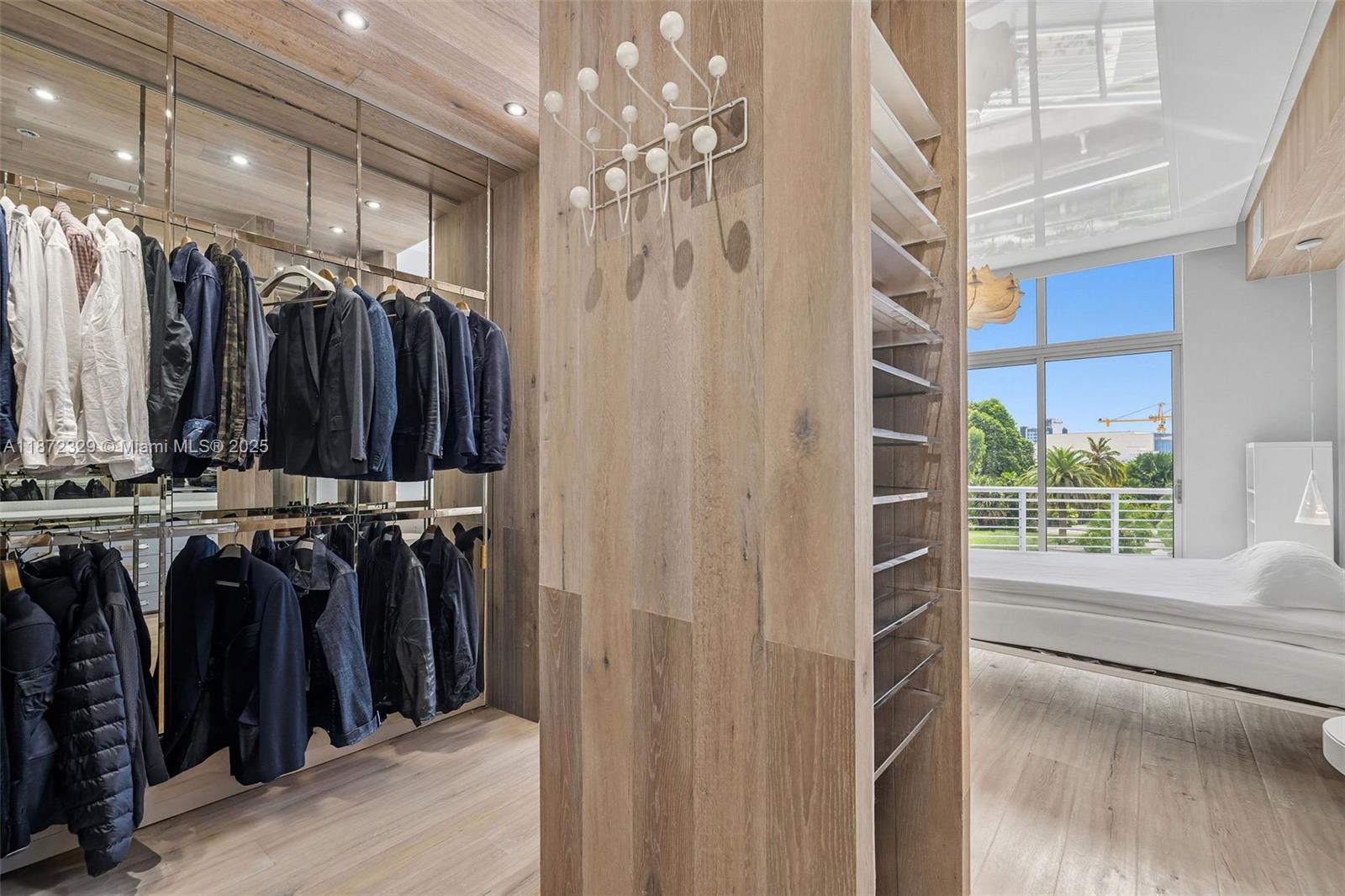 2001 Meridian Avenue, Unit 518 Miami Beach, FL 33139 - Photo 11 of 52