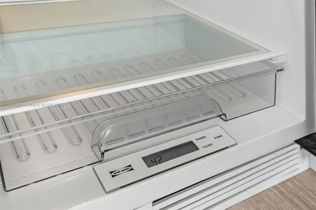 $699,000 | 2001 Meridian Avenue, Unit 518, Miami Beach, FL 33139