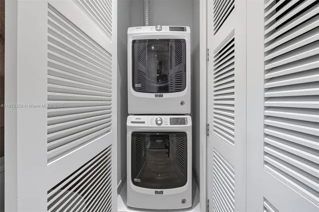 $699,000 | 2001 Meridian Avenue, Unit 518, Miami Beach, FL 33139