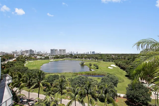 $699,000 | 2001 Meridian Avenue, Unit 518, Miami Beach, FL 33139