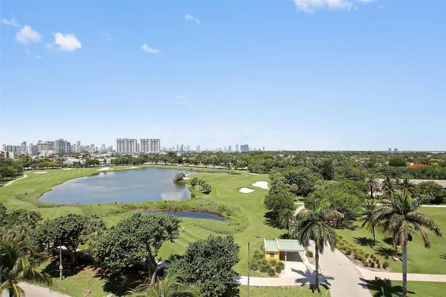 $699,000 | 2001 Meridian Avenue, Unit 518, Miami Beach, FL 33139