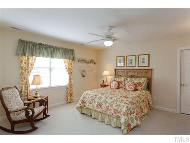 1909 Torrington Street Raleigh, NC 27615 - Photo 16 of 25 Photo 16