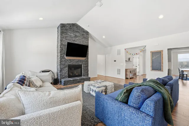 $1,375,000 | 10580 Manley Road, Nokesville, VA 20181