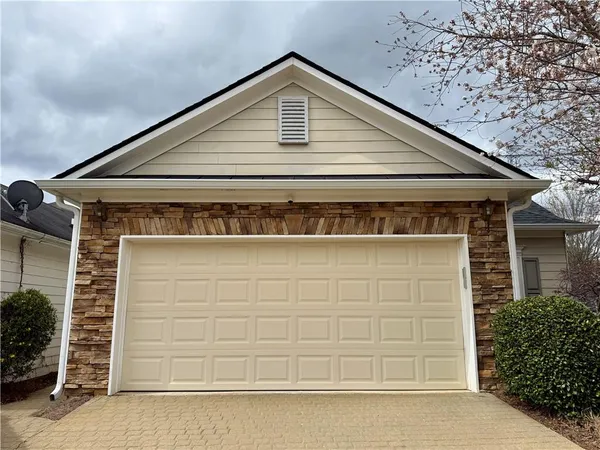 $329,900 | 1418 Raven Rock Trail, Kennesaw, GA 30152