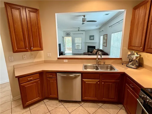 $329,900 | 1418 Raven Rock Trail, Kennesaw, GA 30152