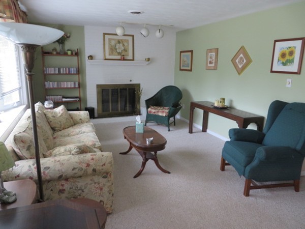 20 Elwin Road Natick, MA 01760 - Photo 5 of 18 Gallery Image 5
