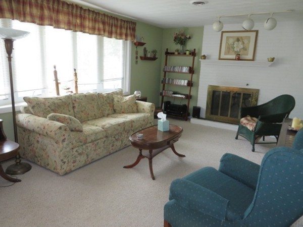 20 Elwin Road Natick, MA 01760 - Photo 6 of 18 Gallery Image 6