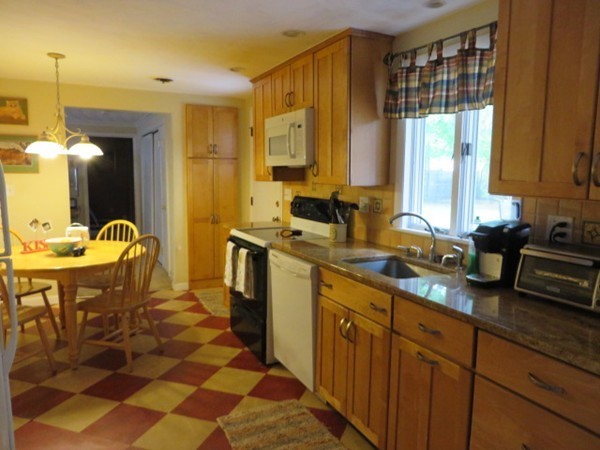 20 Elwin Road Natick, MA 01760 - Photo 9 of 18 Gallery Image 9