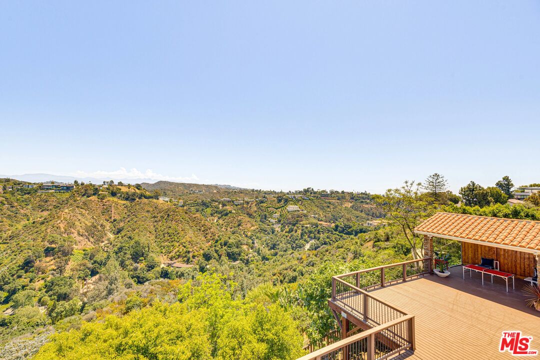 1410 Stradella Road Los Angeles, CA 90077 - Photo 30 of 42 a view of a city