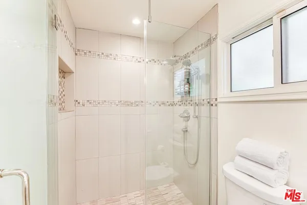 $14,975 | 1410 Stradella Road, Los Angeles, CA 90077
