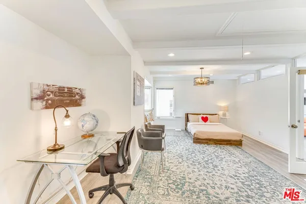 $14,975 | 1410 Stradella Road, Los Angeles, CA 90077