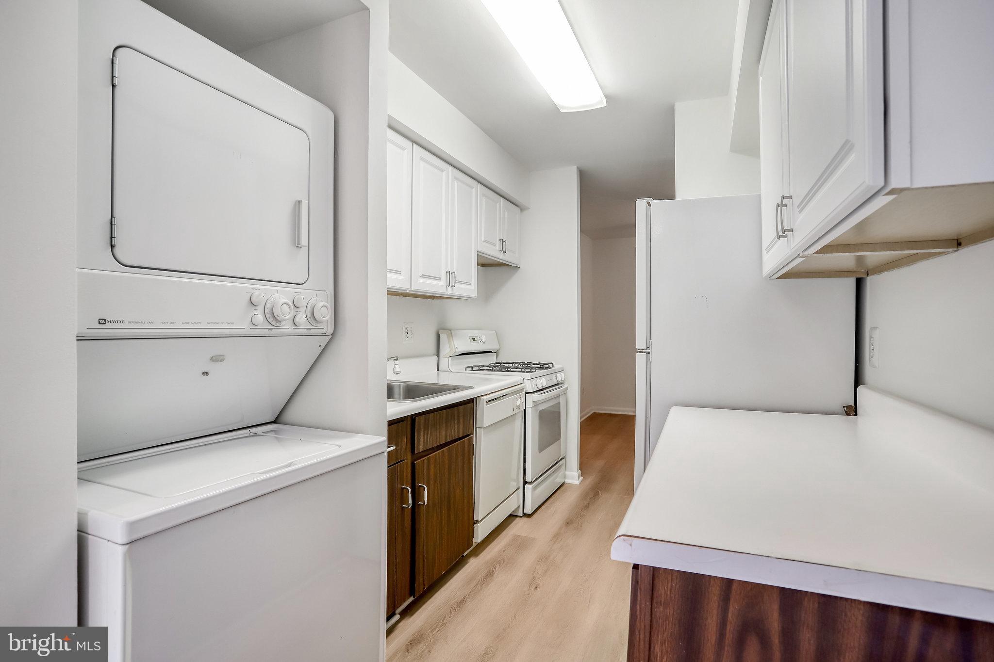11224 Chestnut Grove Square, Unit 15 Reston, VA 20190 - Photo 13 of 40 Gallery Image 13