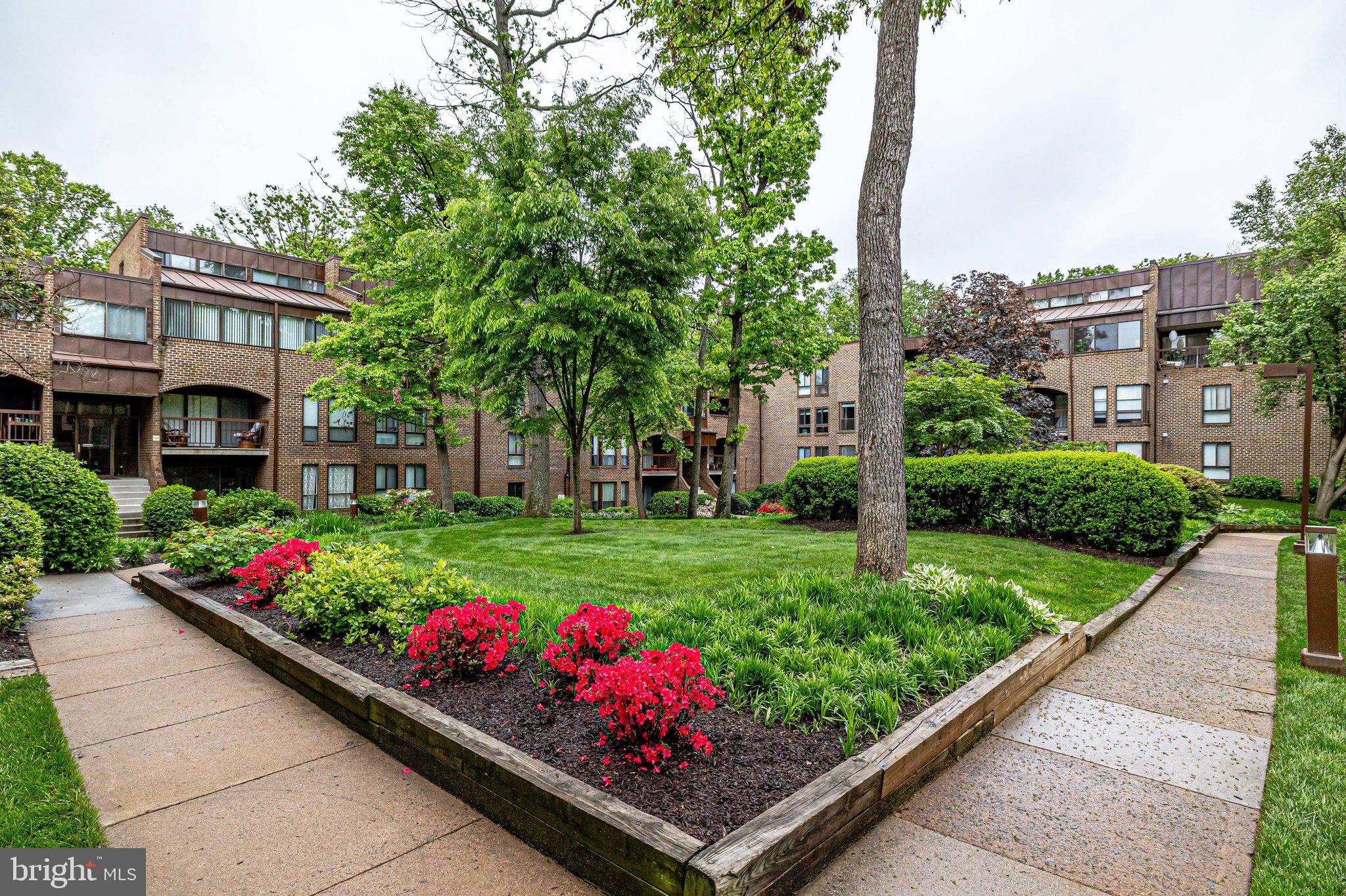11224 Chestnut Grove Square, Unit 15 Reston, VA 20190 - Photo 34 of 40 Gallery Image 34