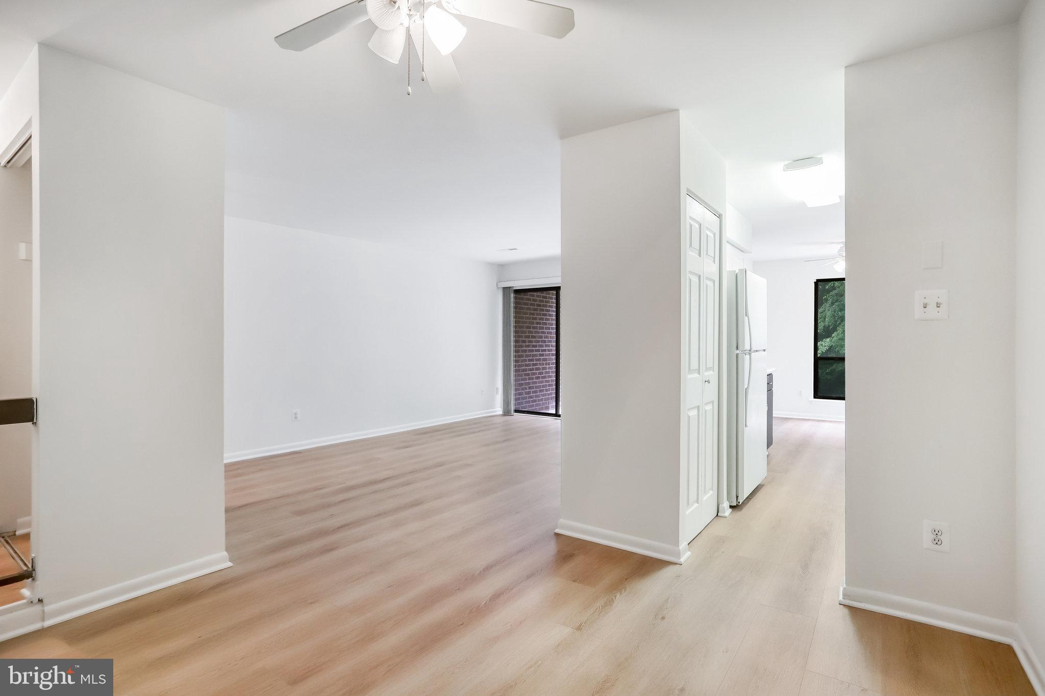 11224 Chestnut Grove Square, Unit 15 Reston, VA 20190 - Photo 10 of 40 Gallery Image 10