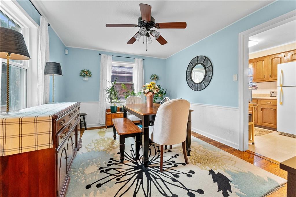 762 Scott Road Pittsburgh, PA 15228 - Photo 8 of 39 Square formal dining room w/beautiful hard wood floors!