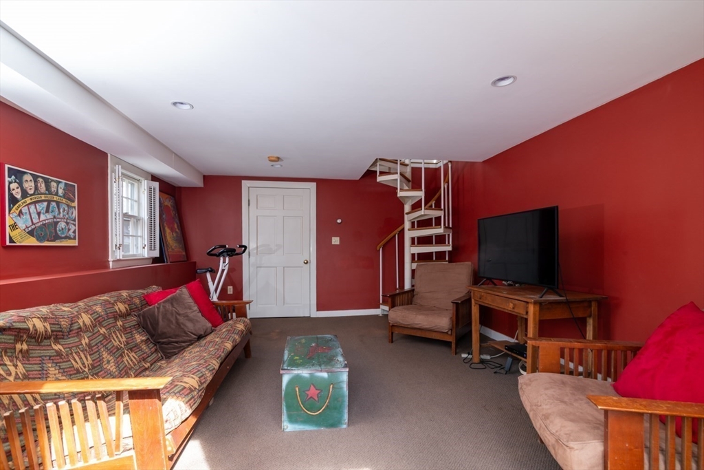 97 Leavitt Street Hingham, MA 02043 - Photo 22 of 35