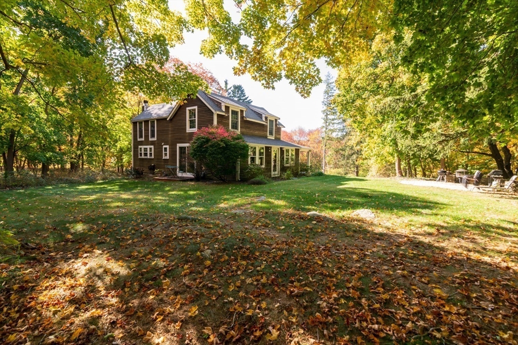 97 Leavitt Street Hingham, MA 02043 - Photo 3 of 35