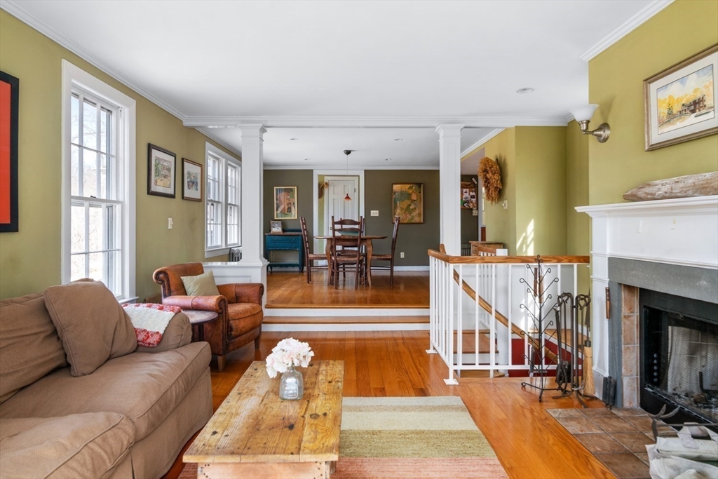 97 Leavitt Street Hingham, MA 02043 - Photo 10 of 35