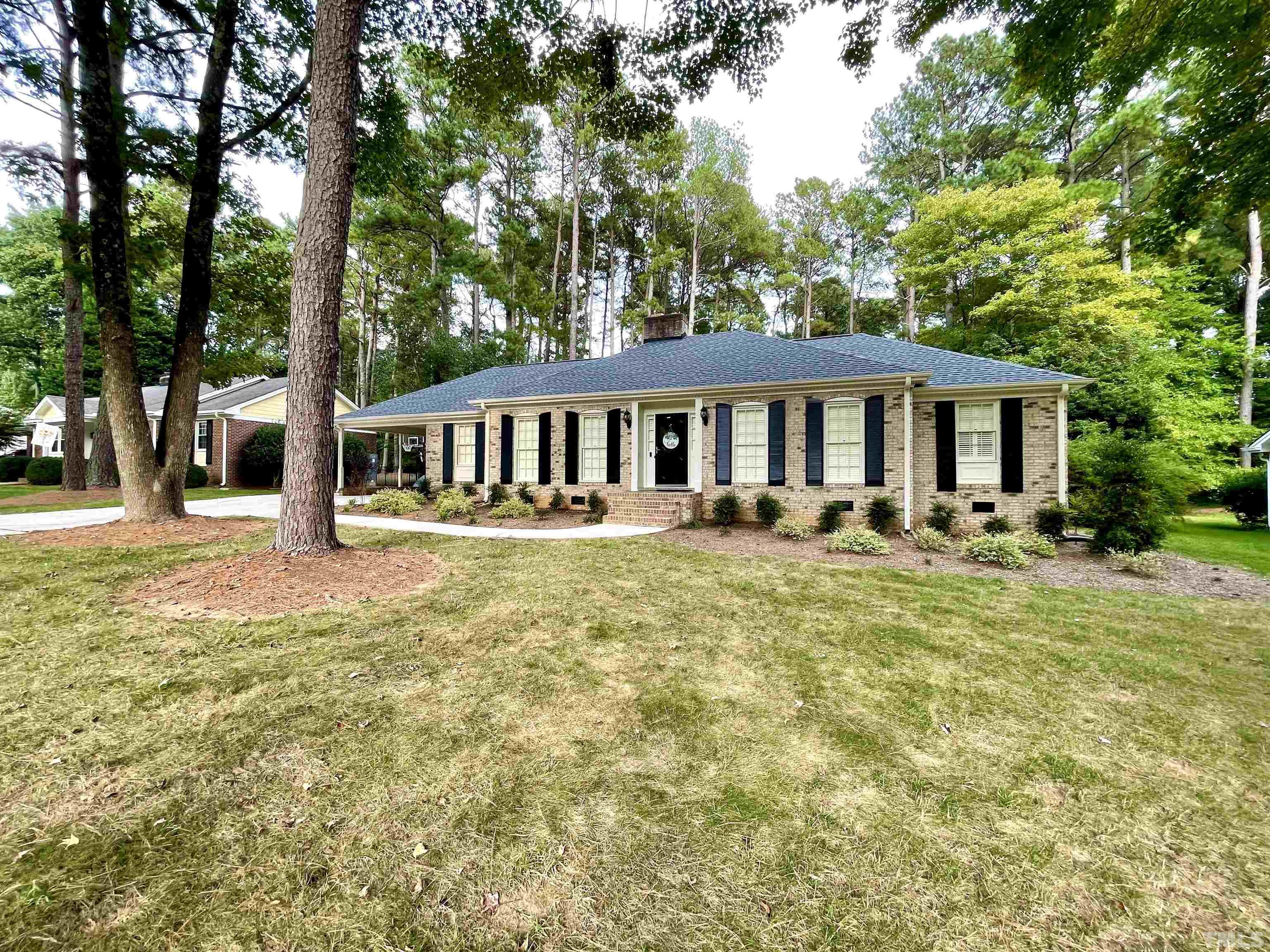 6720 Valley Drive Raleigh, NC 27612 - Photo 2 of 26