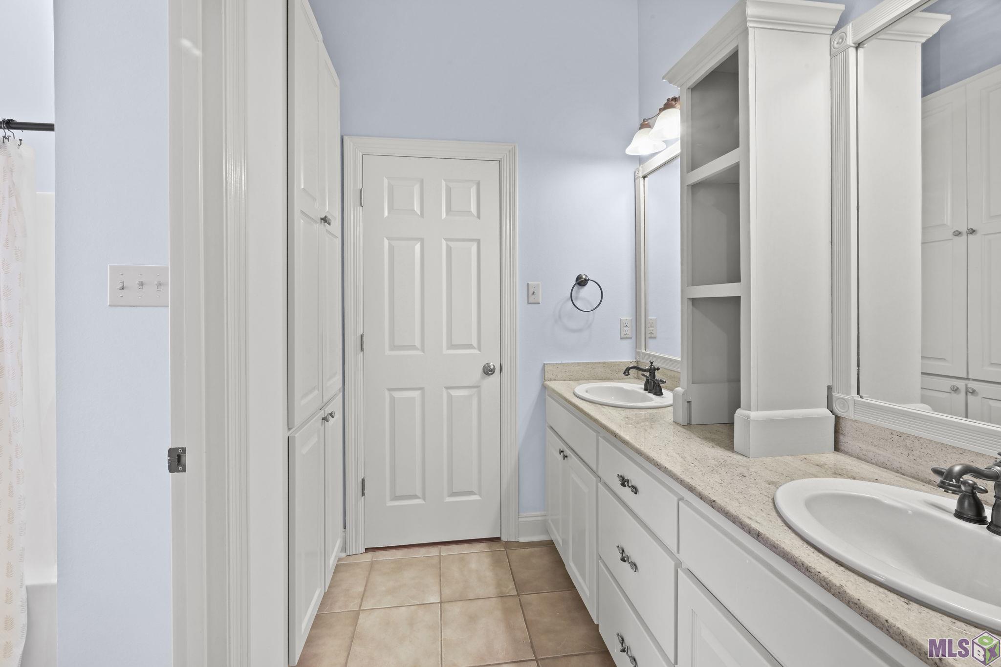 16319 Winding Ridge Avenue Prairieville, LA 70769 - Photo 8 of 19 Gallery Image 8