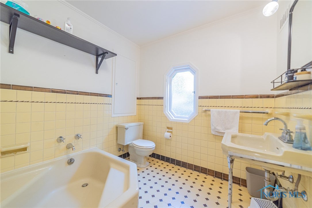 3858 Brookside Road Toledo, OH 43606 - Photo 25 of 47 Gallery Image 25