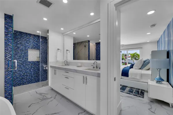 $15,000 | 2720 Northeast 7th Street, Pompano Beach, FL 33062