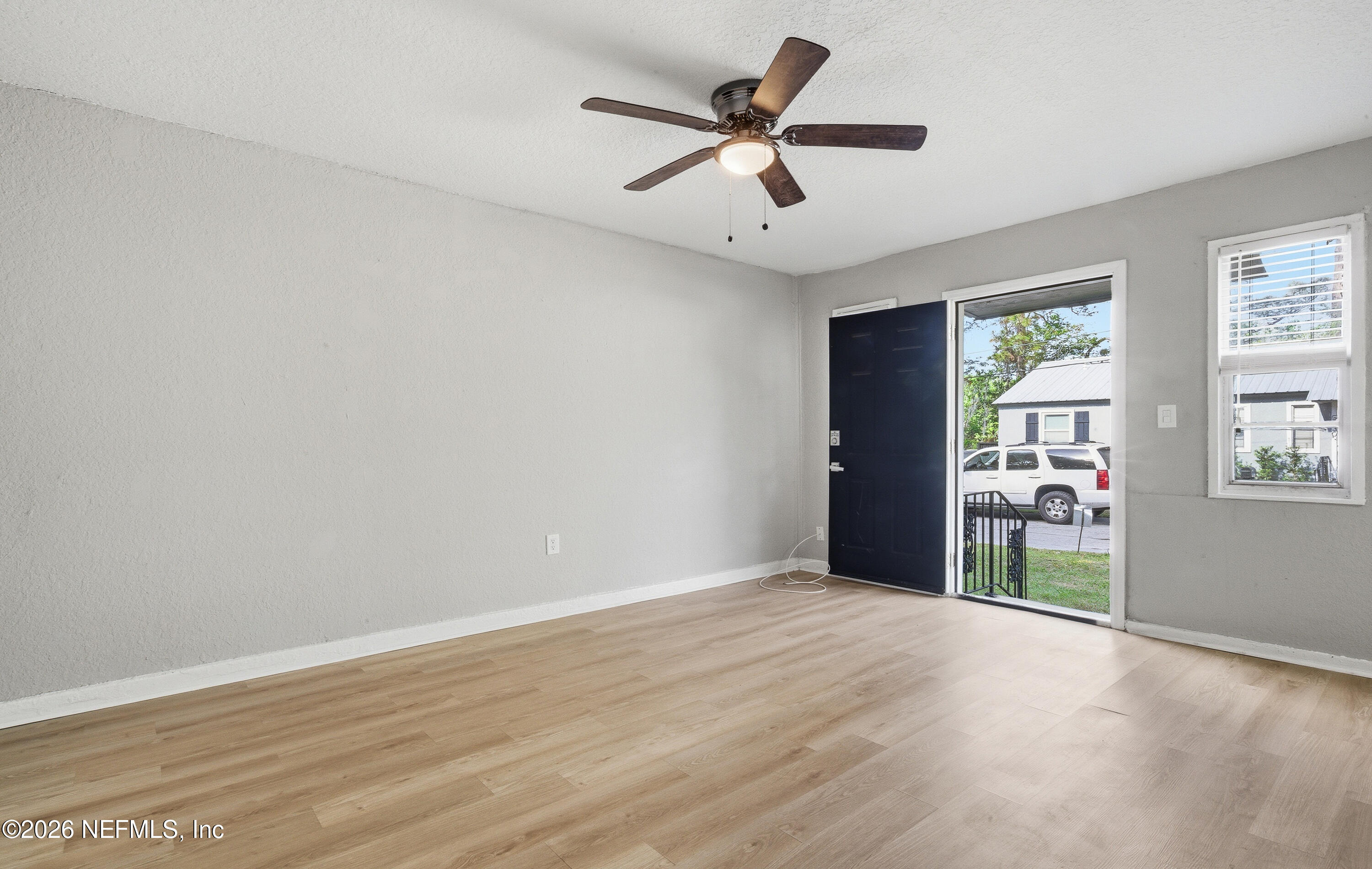 5931 Wilmar Road West Jacksonville, FL 32244 - Photo 4 of 19 Living Rm b