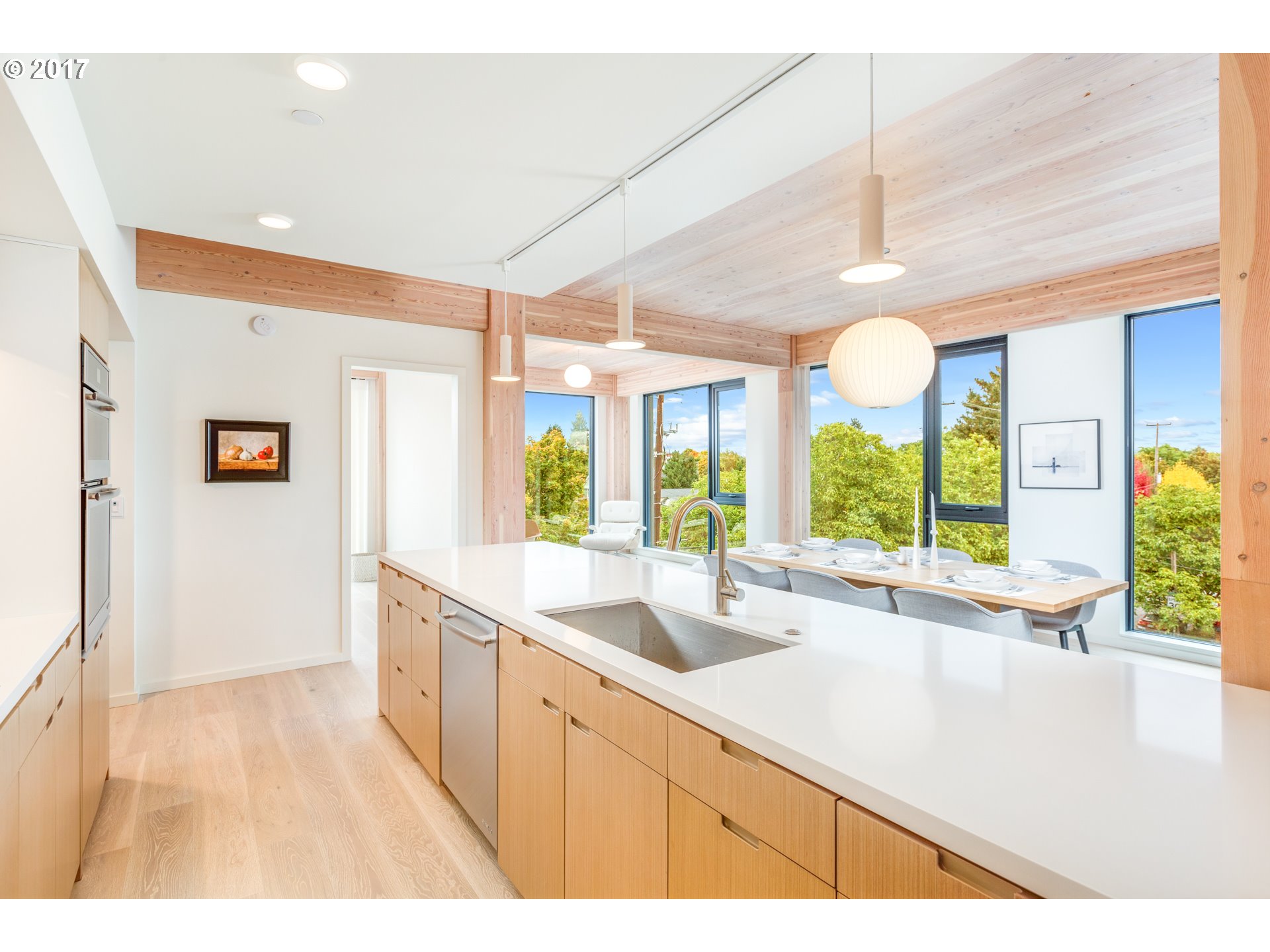 12 Northeast Fremont Street, Unit 4W Portland, OR 97212 - Photo 5 of 22