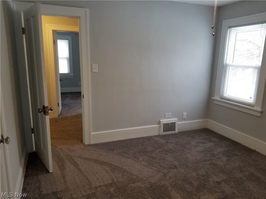 962 Roanoke Road Cleveland Heights, OH 44121 - Photo 13 of 31